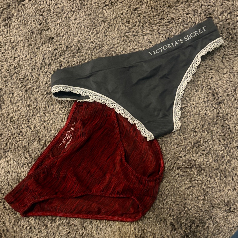 Victoria's Secret duo